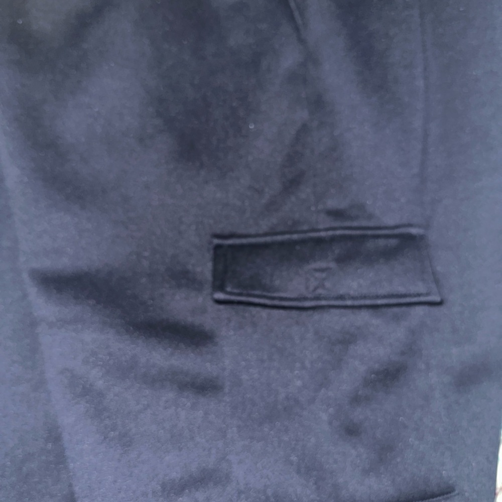 Stylish Black Shorts- NWOT - Picture 4 of 7